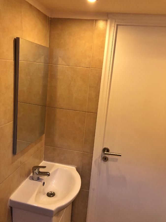 Argo Apartment 15Min From The Airport, 1Min From The Beach Artemis City Center Buitenkant foto